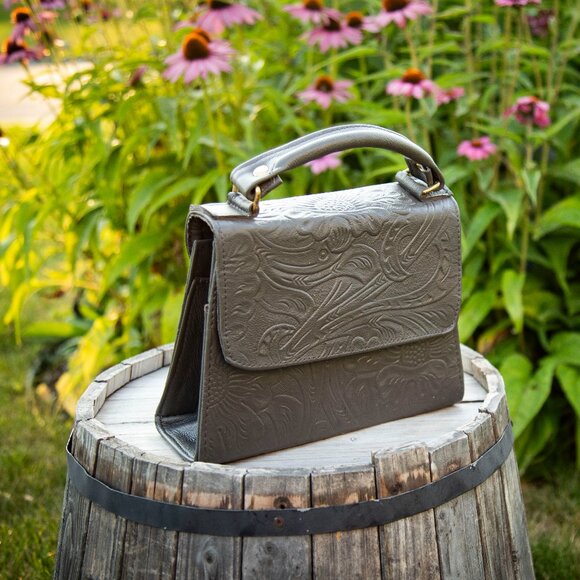 Handmade Ethnic Genuine Leather crossbody purse - Picture 6 of 13